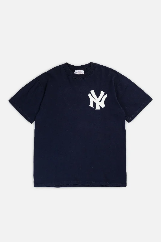 Vintage NY Yankees MLB Tee - M Hooded Caped Shawl Collar