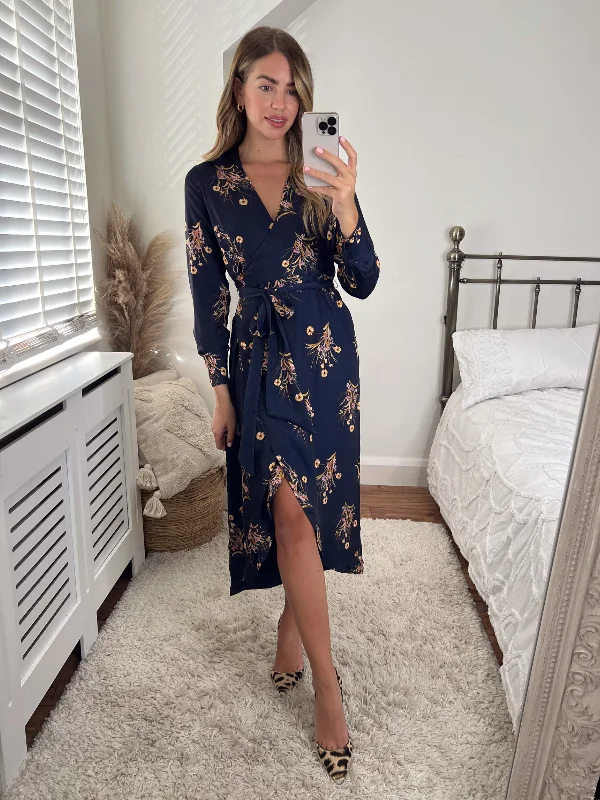 Fergie Reversible 2 in 1 Wrap Midi Dress / Navy Floral Trendy Fit-and-Flare Midi Dress