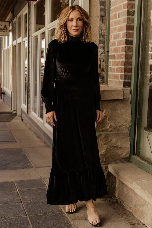 Elodie Velvet Maxi Dress | Black Trendy Fit-and-Flare Maxi Dress