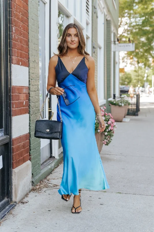 MUSE Blue Ombre V Neck Maxi Dress - FINAL SALE Chic Boho Print Maxi Dress